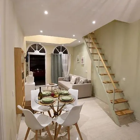 アパート The Corfiot ' Center '